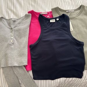 Bundle of small tops